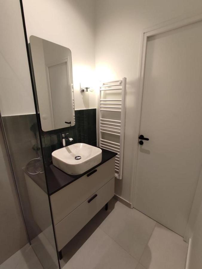 Suite confortable sur le canal Saint-Martin / République París Exterior foto
